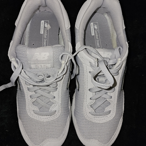 Womens New Balance - Picture 4 of 6